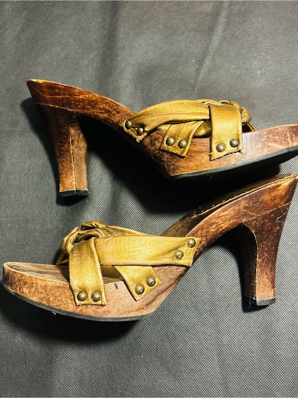 Y2K Wooden Platform Heels Gold Leather Twist Strap Size 7 By Nomi